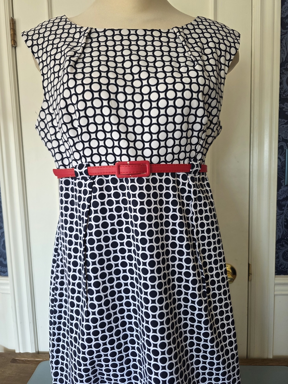 Shelby Palmer Geometric Circle Print Sleeveless Dress Red Belt Size 16